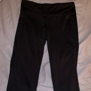 Capri yoga pants